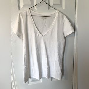 Lilly Pulitzer Womens white t-shirt